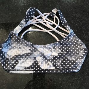 Lululemon Free To Be Bra